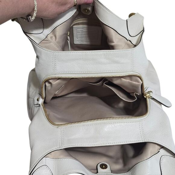 Coach Campbell Large Hobo White Leather F24686 - Picture 9 of 15